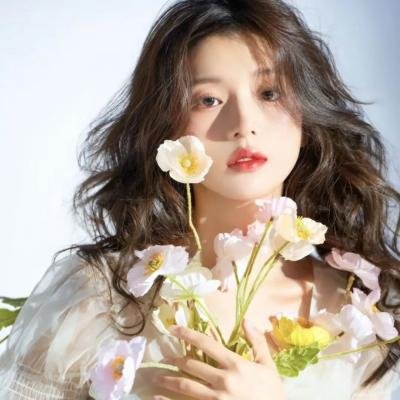 壁花女孩梦游中